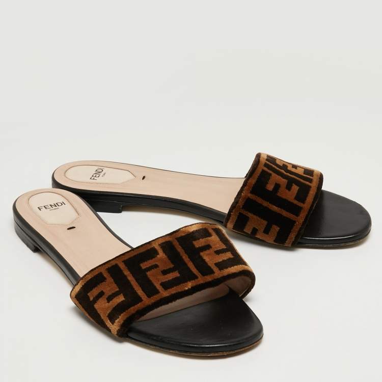 Pre Owned Fendi Two Tone Zucca Velvet Flat Slides Size 40