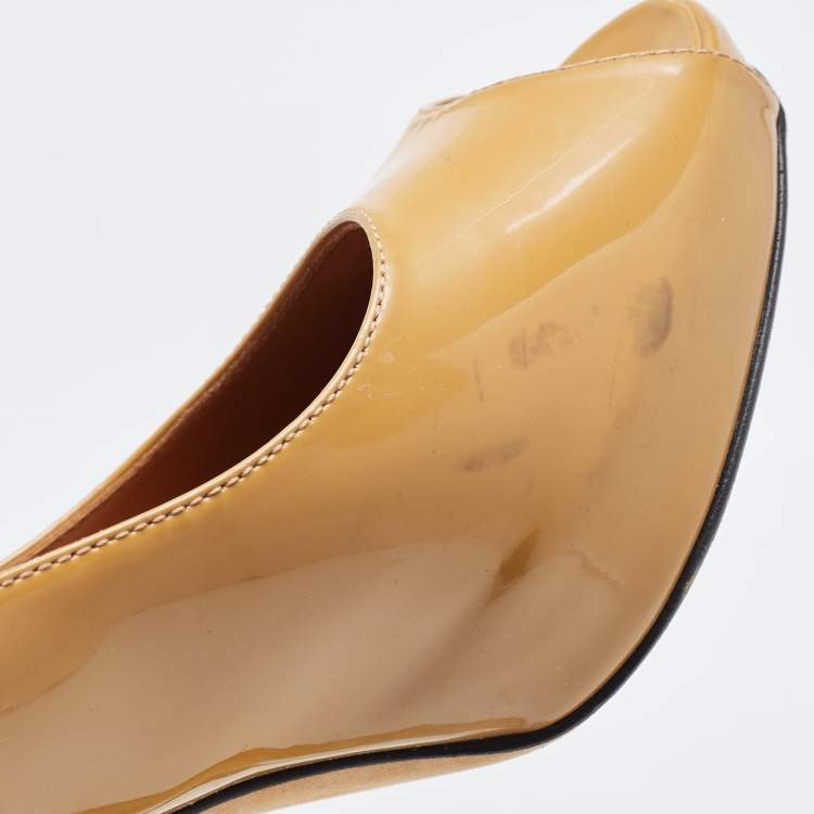 Pre Owned Fendi Beige Patent Leather Zucca Heel Peep Toe Pumps Size 37