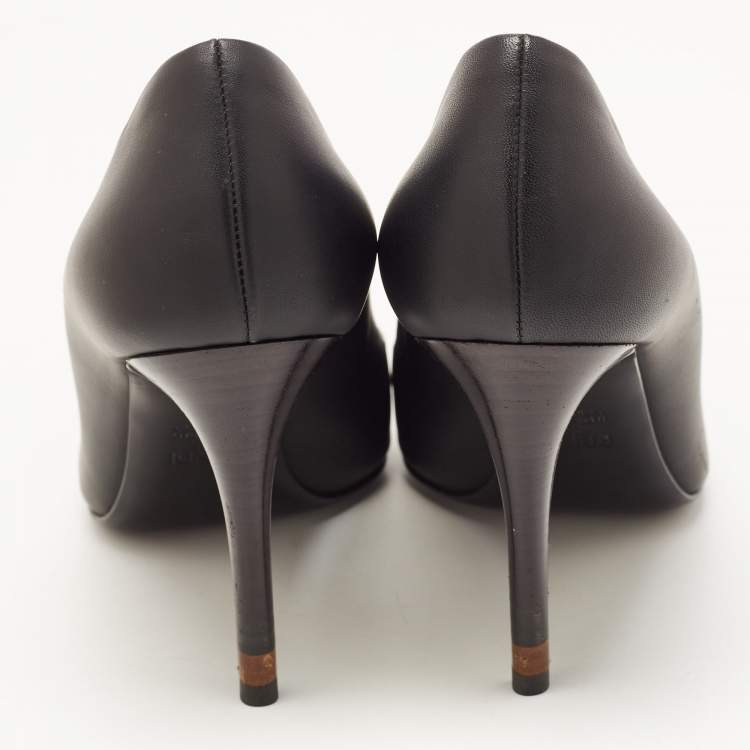 Pre Owned Fendi Black Leather Pointed Toe Pumps Size 38