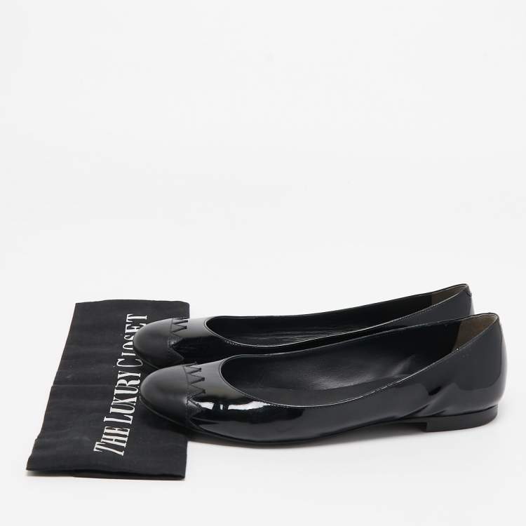 مملوكة مسبقًا Fendi Black Patent Leather Cap Toe Ballet Flats Size 37.5