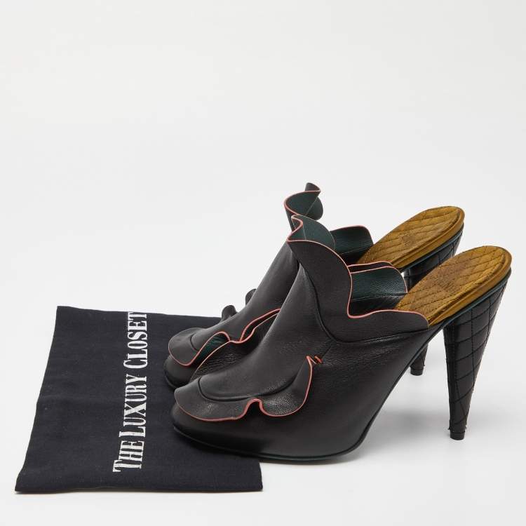 Pre Owned Fendi Multicolor Leather Waves Ruffled Mule Sandals Size 40