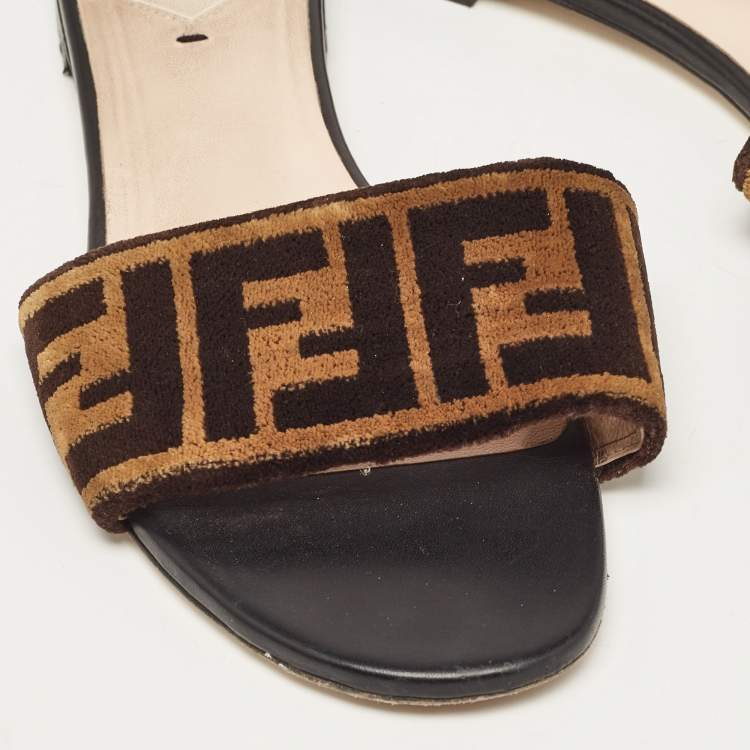 Pre Owned Fendi Black/Brown Zucca Velvet Slide Flats Size 39
