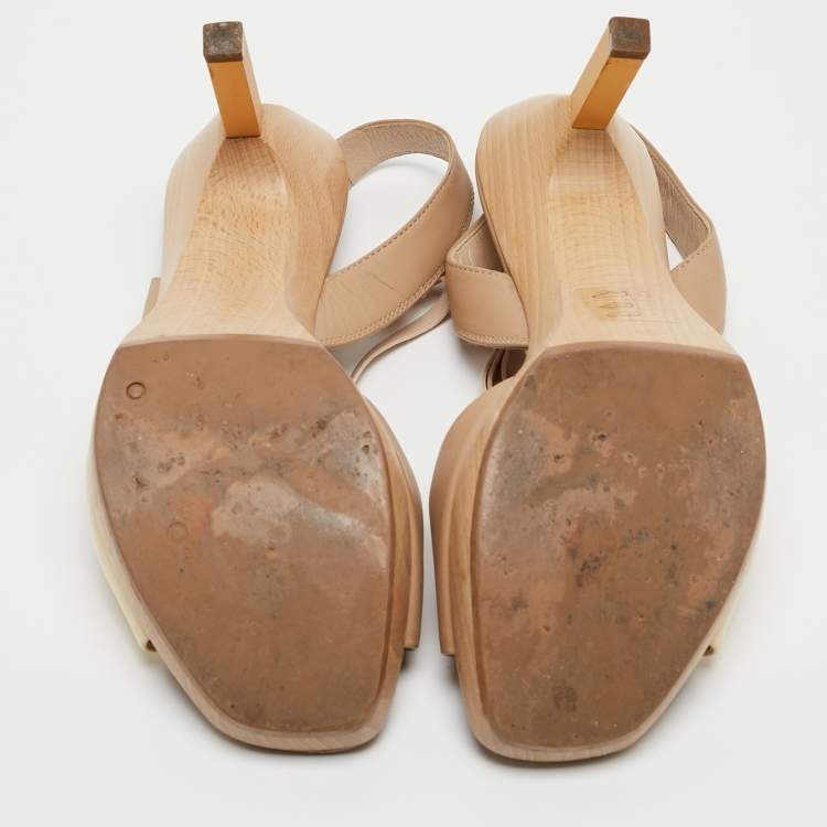 Pre Owned Fendi Beige/Cream Leather and Patent Wooden Platform Ankle Strap Sandals Size 36