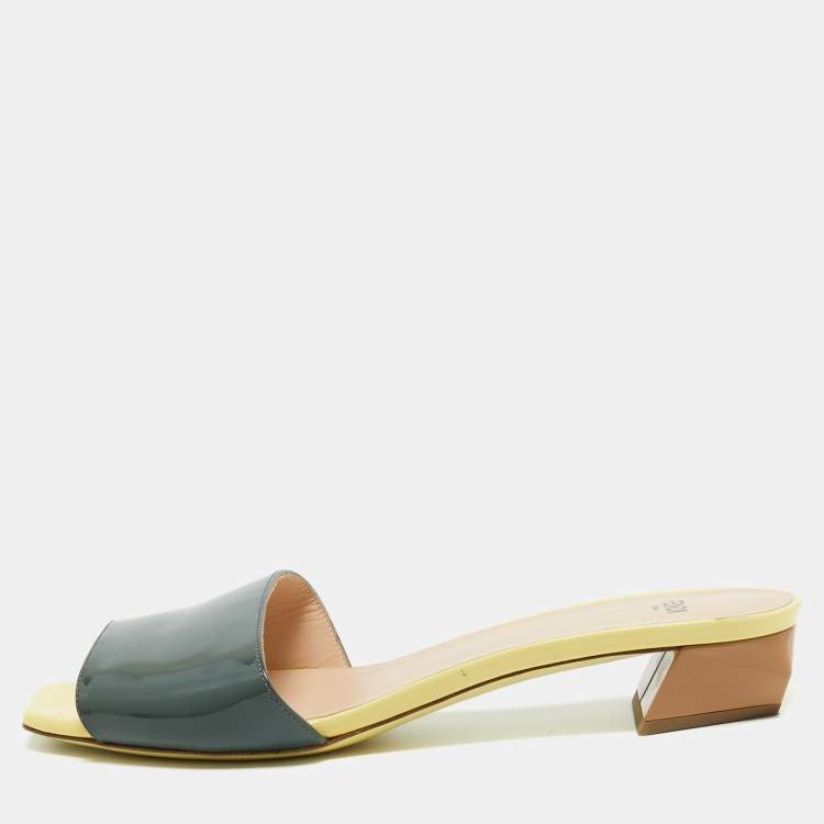 Pre Owned Fendi Green Patent Leather Slide Sandals Size 38.5