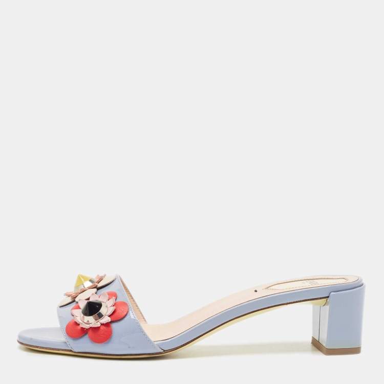 مملوكة مسبقًا Fendi Blue Patent Leather Flowerland Slide Sandals Size 38.5