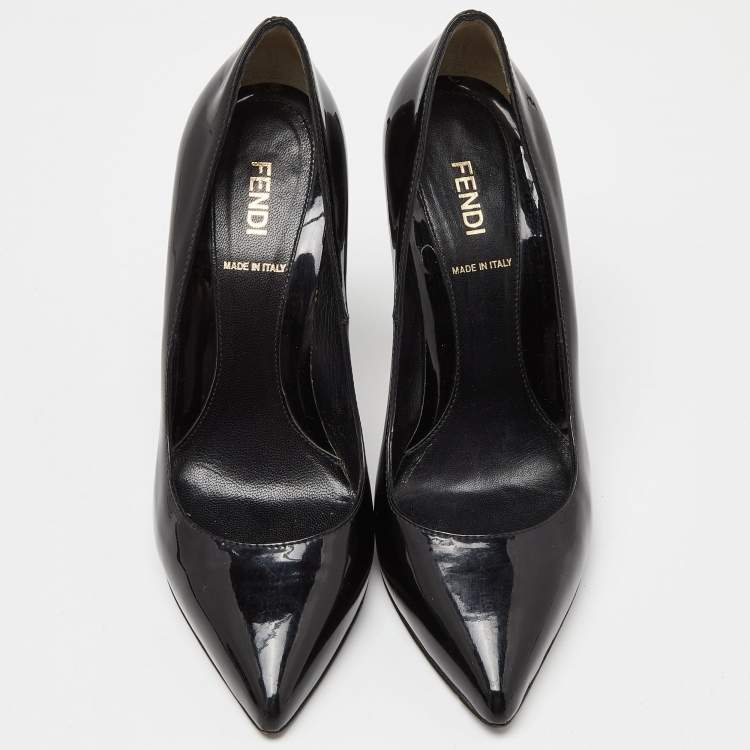 مملوكة مسبقًا Fendi Black Patent Leather Pointed Toe Pumps Size 37