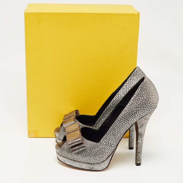 Pre Owned Fendi Silver/Grey Brocade Fabric and Suede Bow Open Toe Platform Pumps Size 40