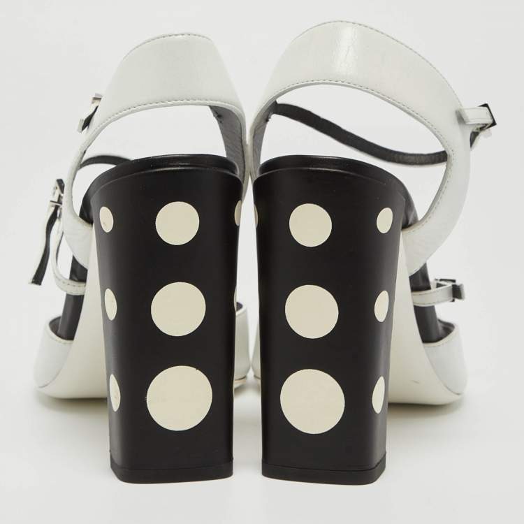 Pre Owned Fendi White/Black Leather Ankle Strap Sandals Size 38