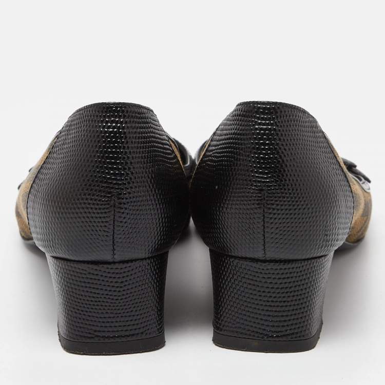 Pre Owned Fendi Brown Tobacco Zucca Canvas and Lizard Embossed Leather Bow Block Heel Pumps Size 41
