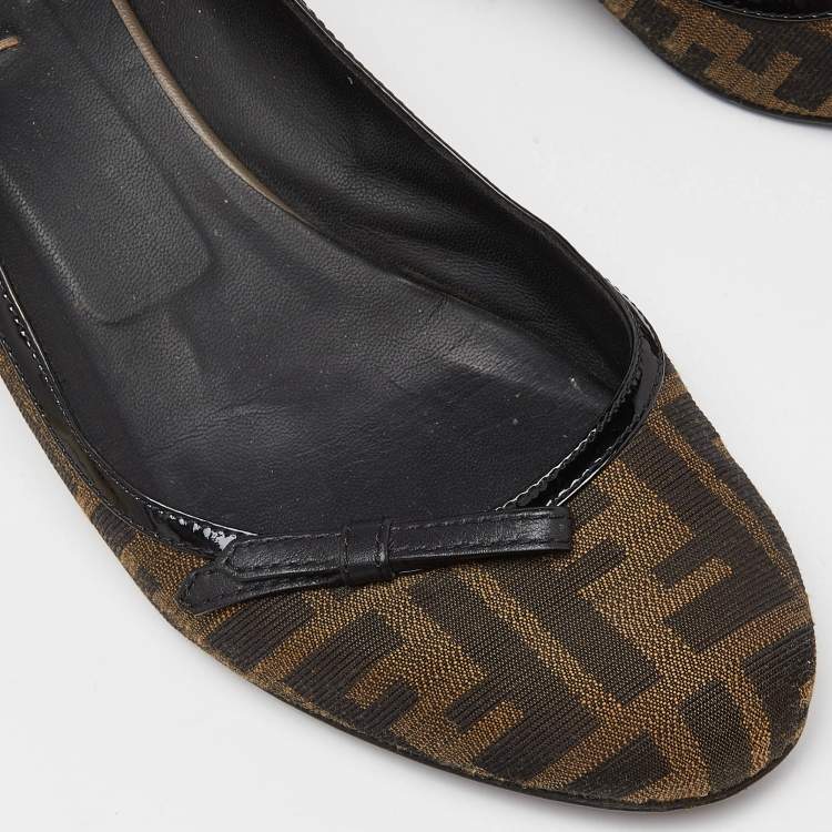 Pre Owned Fendi Brown Tobacco Zucca Canvas and Lizard Embossed Leather Bow Block Heel Pumps Size 41