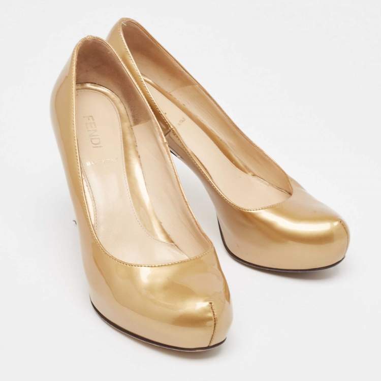 Pre Owned Fendi Gold Patent Leather Platform Round Toe Pumps Size 35