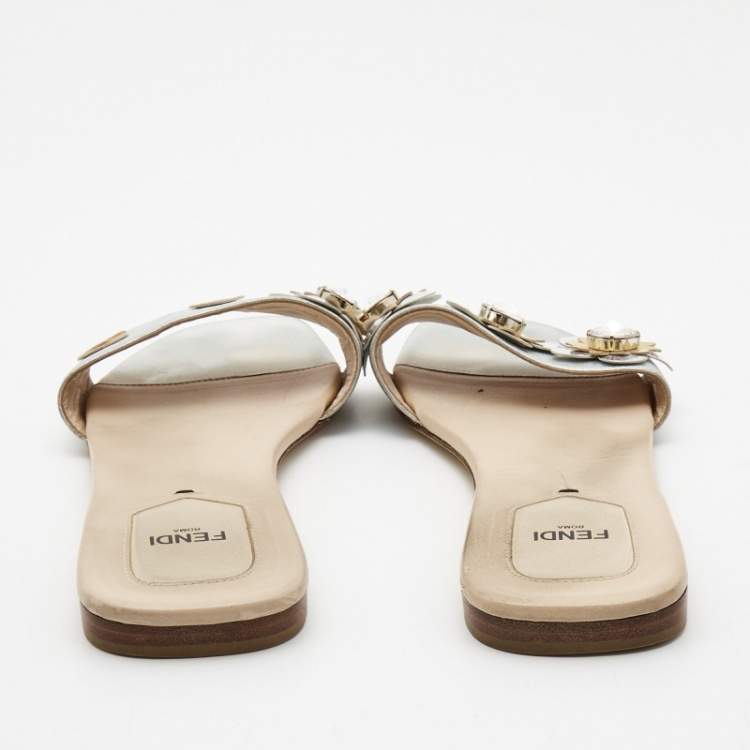 Pre Owned Fendi Silver Leather Flowerland Flat Slides Size 40.5