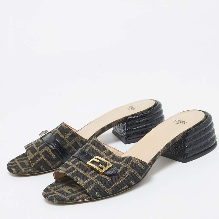Pre Owned Fendi Brown Zucca Canvas Block Heel Slide Sandals Size 39.5