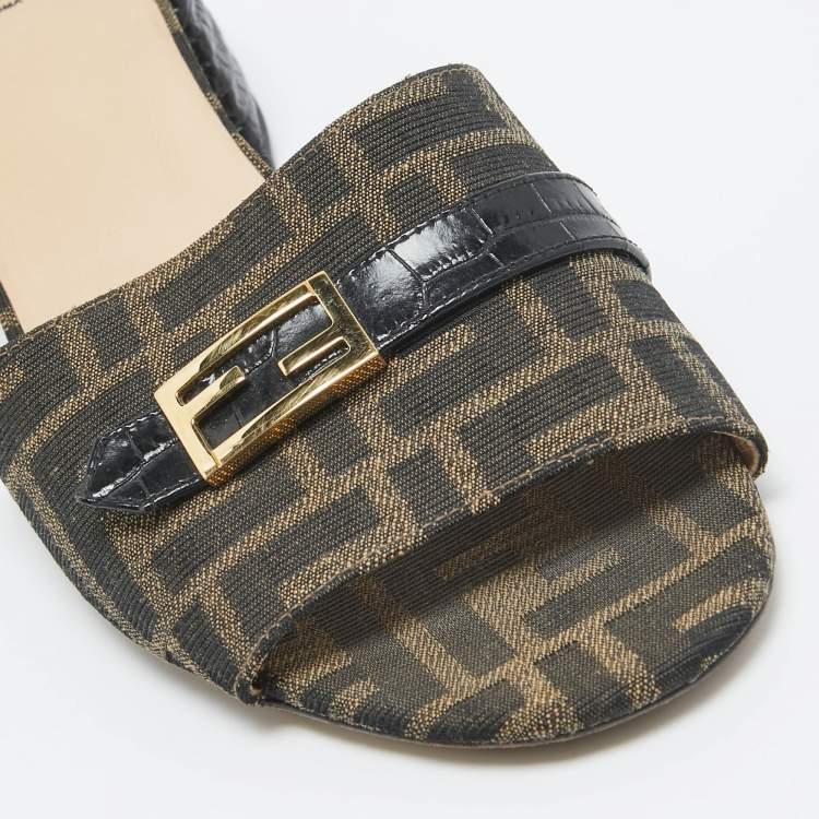 Pre Owned Fendi Brown Zucca Canvas Block Heel Slide Sandals Size 39.5