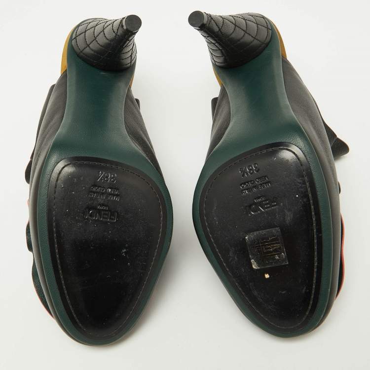 Pre Owned Fendi Black Ruffled Leather Mules Size 38.5