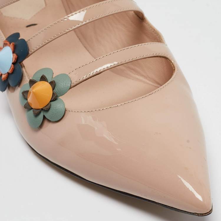 مملوكة مسبقًا Fendi Beige Patent Leather Flowerland Ankle Strap Flats Size 38.5