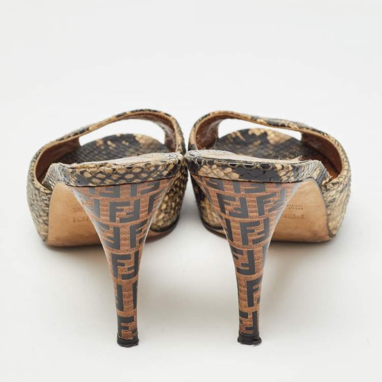 Pre Owned Fendi Black/Beige Embossed Snakeskin Slide Sandals Size 36