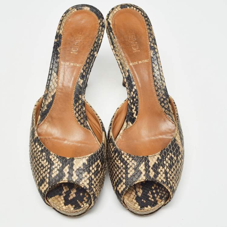 Pre Owned Fendi Black/Beige Embossed Snakeskin Slide Sandals Size 36