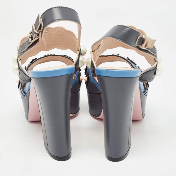 Pre Owned Fendi Grey/Blue Leather Faux Pearl Embellished Platform Sandals Size 40