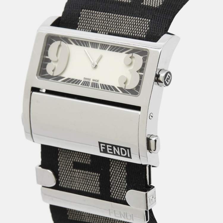 Pre Owned ساعة يد نسائية فندي اورولوغي 1120G ستانلس ستيل كريمية 45 مم