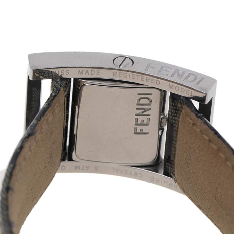 Pre Owned Fendi Silver Stainless Steel and Leather Classic 5000 Women's Wristwatch 26 mm