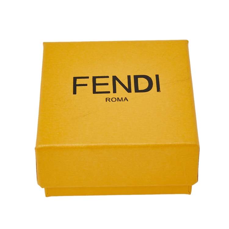 Pre Owned Fendi Mother of Pearl Gold Tone Stainless Steel 700G Women's Wristwatch 35 mm