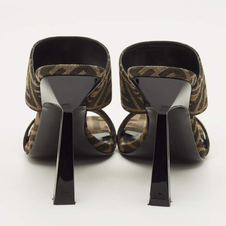 Pre Owned Fendi x Versace Size 40 Brown Zucca Canvas Medusa Slide Sandals 