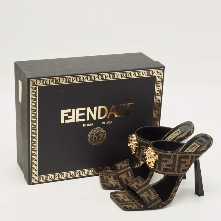 Pre Owned Fendi x Versace Size 40 Brown Zucca Canvas Medusa Slide Sandals 