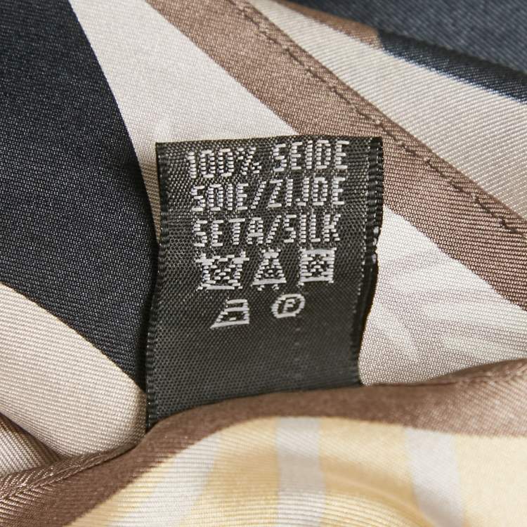 Pre Owned Frey Wille Grey Print Silk Square Scarf