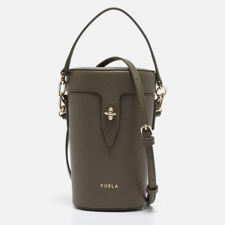Pre Owned Furla Sage Green Leather Mini Net Bucket Bag