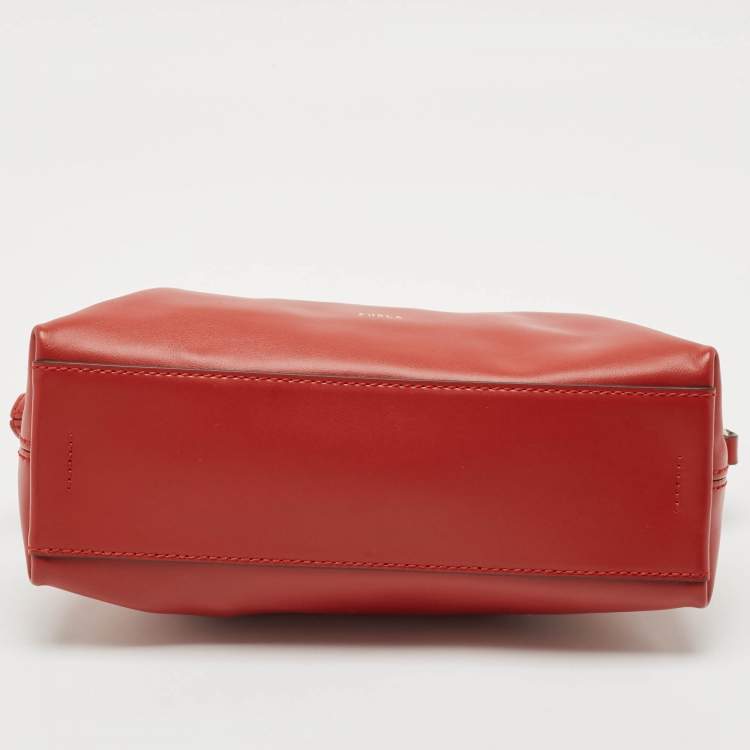 Pre Owned Furla Red Leather Erica Pouch