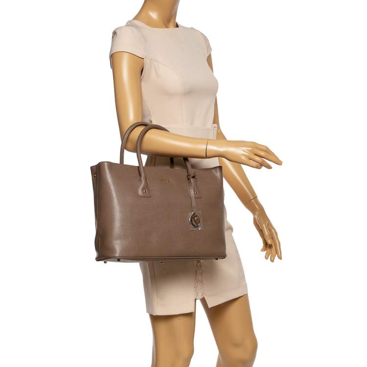 Pre Owned Furla Brown Leather Large Linda Tote
