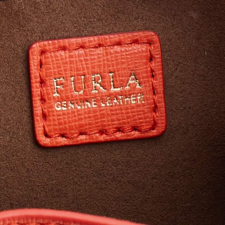 مملوكة مسبقًا Furla Orange Leather Mini Stacy Bucket Bag