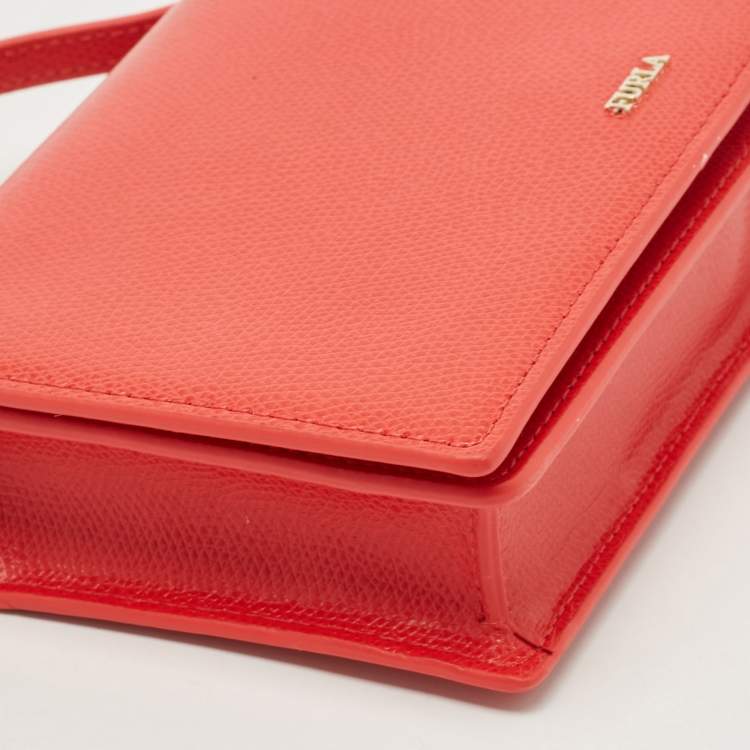 Pre Owned Furla Red Leather Incanto Crossbody Bag