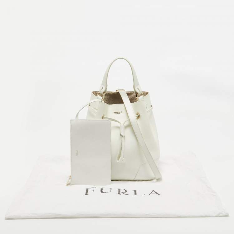 Pre Owned Furla White Leather Stacy Drawstring Bucket Bag