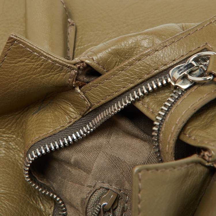 Pre Owned Furla Green Leather Top Zip Tote