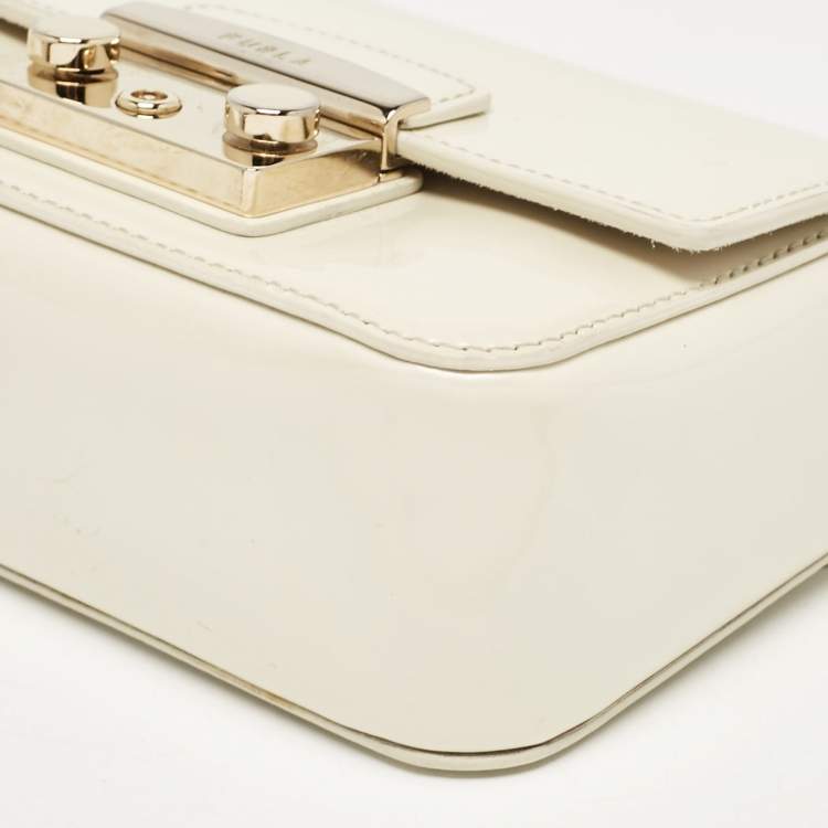 Pre Owned Furla Cream Patent Leather Metropolis Crossbody Bag