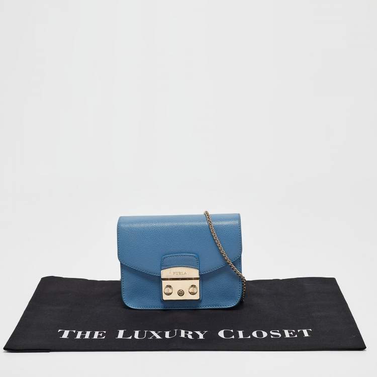 Pre Owned Furla Blue Leather Mini Metropolis Crossbody Bag