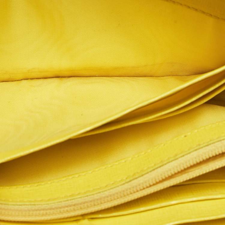 Pre Owned Furla Yellow Leather Zip Continental Wallet