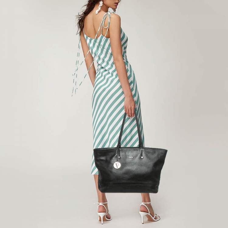 Pre Owned Furla Black Leather Melissa Shopper Tote