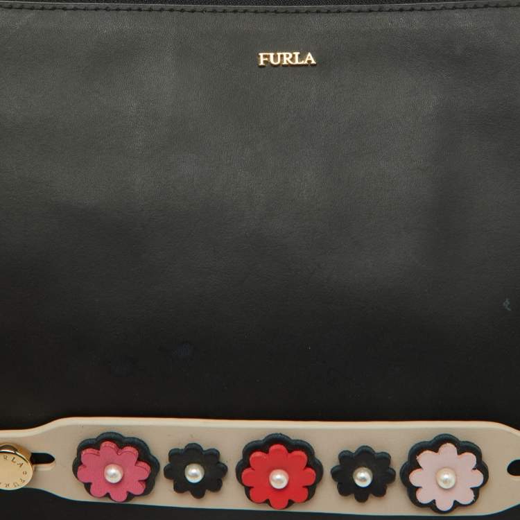 Pre Owned Furla Black Leather Floral Handle Flat Zip Pouch Clutch