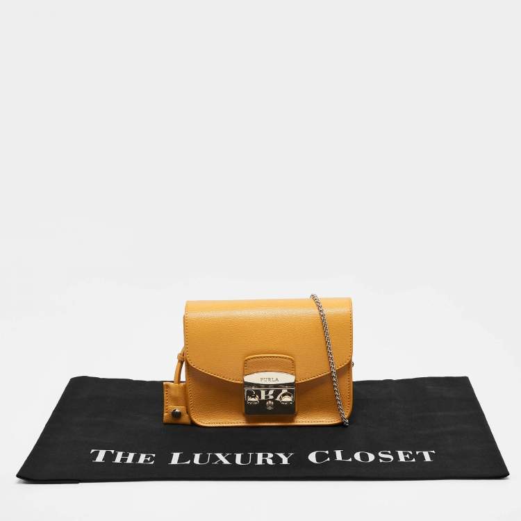 Pre Owned Furla Yellow Leather Mini Metropolis Chain Crossbody Bag