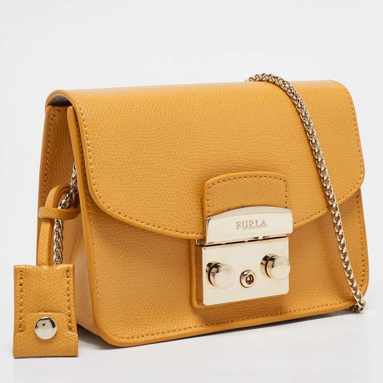 Pre Owned Furla Yellow Leather Mini Metropolis Chain Crossbody Bag