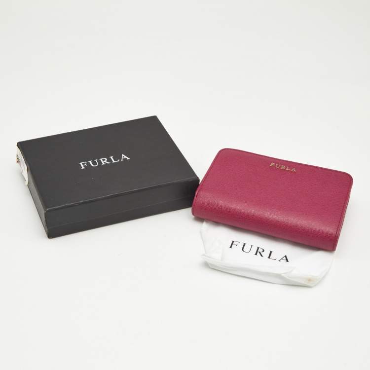 Pre Owned Furla Fuchsia Leather Babylon Compact Wallet