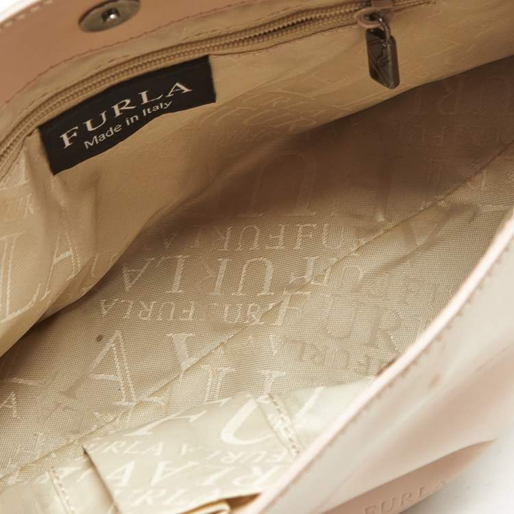 Pre Owned Furla Peach Leather Zip Shoulder Bag