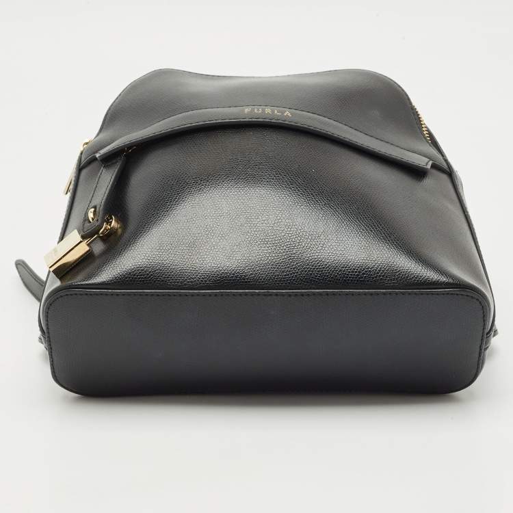 Pre Owned Furla Black Leather Favola Backpack