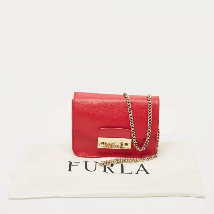 Pre Owned Furla Red Leather Mini Metropolis Chain Shoulder Bag