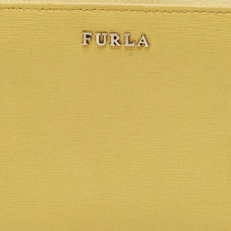 Pre Owned Furla Yellow Leather Zip Continental Wallet