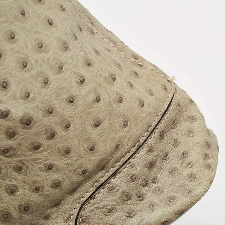 مملوكة مسبقًا Furla Light Green Ostrich Embossed Leather Drawstring Bucket Bag