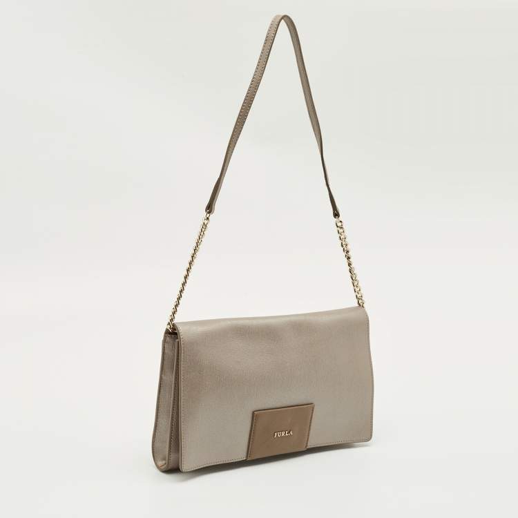 مملوكة مسبقًا Furla Grey Leather Logo Flap Shoulder Bag